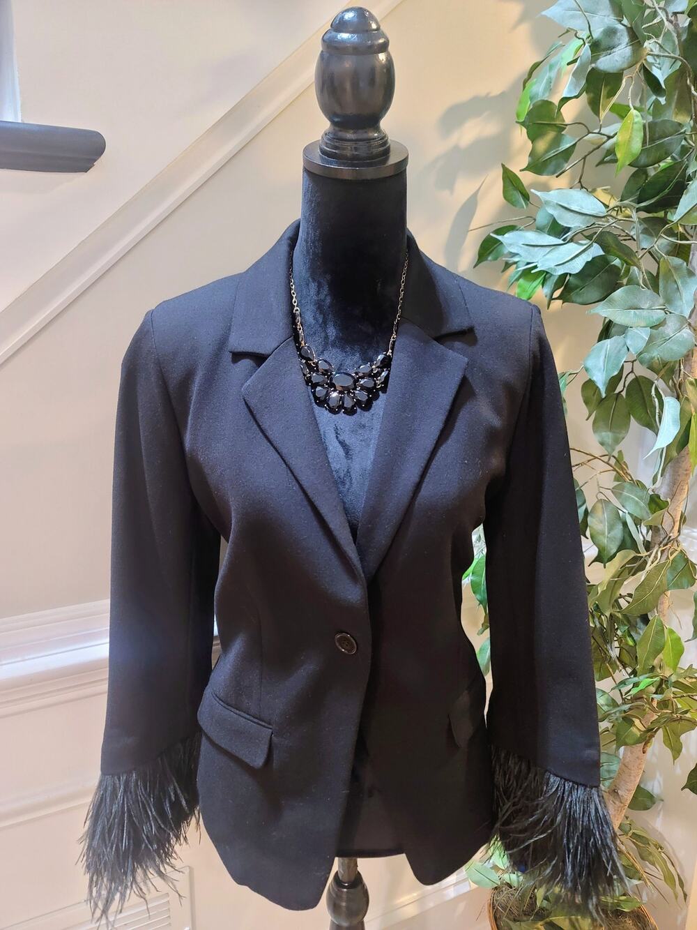 Chicos Blazer Jacket Women's Size M Black Single Button Feather Cuff Flap Pocket